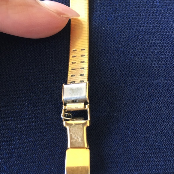 Vintage Seiko Quartz Slim Gold-Tone Ladies Watch main image 9